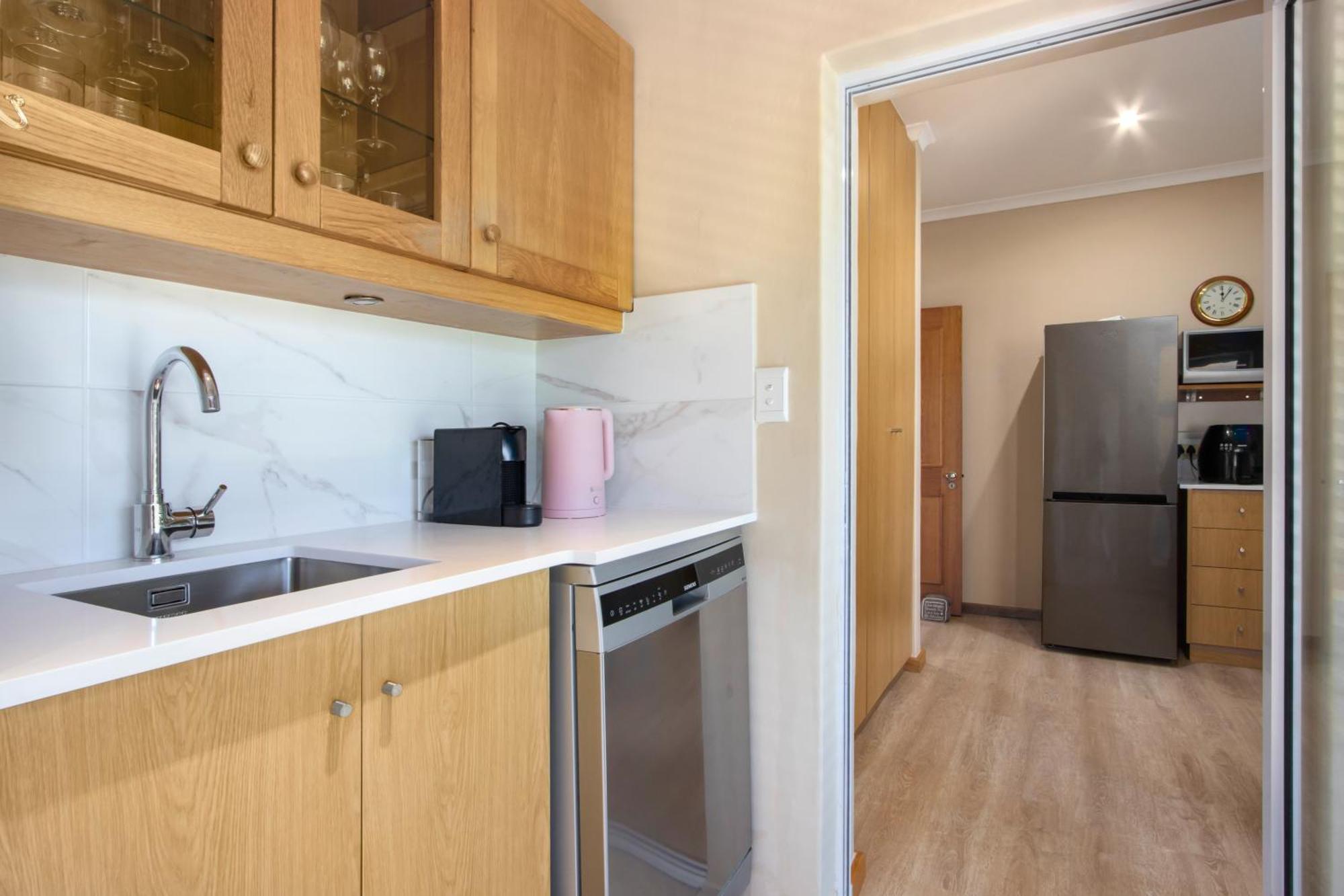 Ocean View Living Villa Херманус Екстериор снимка