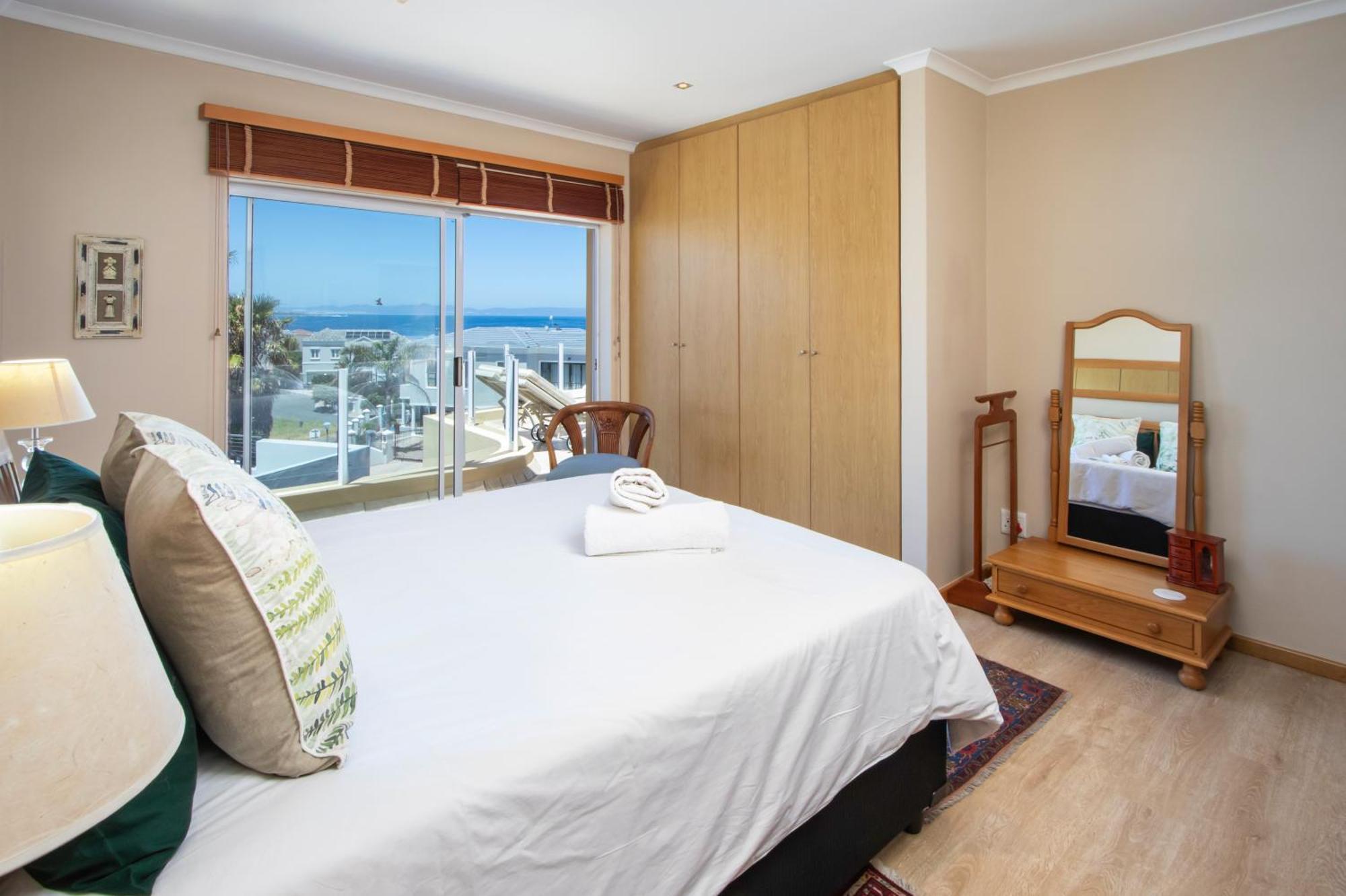 Ocean View Living Villa Херманус Екстериор снимка