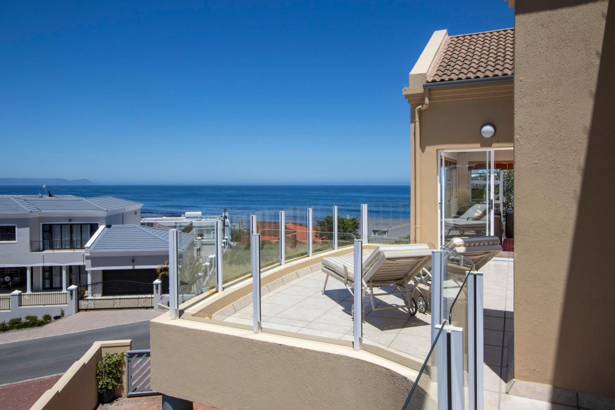 Ocean View Living Villa Херманус Екстериор снимка